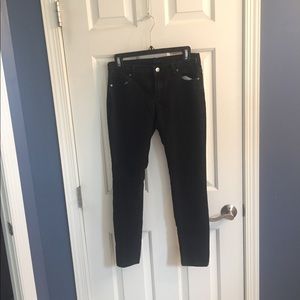 Forever 21 Black skinny jeans